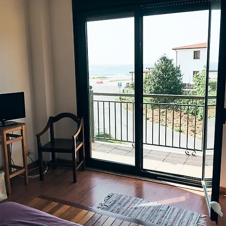 Holiday home Casa Frente Al Mar En Pantin A Coruna